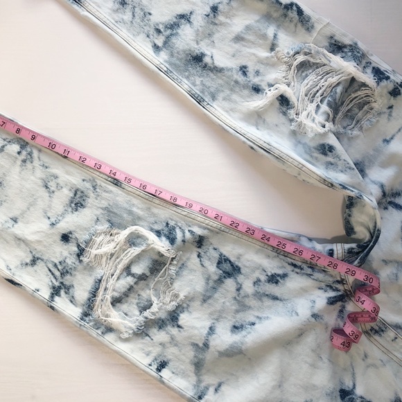 NWT RAMY BROOK Distressed Acid Wash Elle Boyfriend Jeans Size 30 - Picture 8 of 10